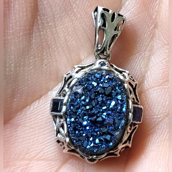 GLISTENING Antique 925 Sterling Silver Filigree Blue Sapphire pendant - Picture 1 of 8